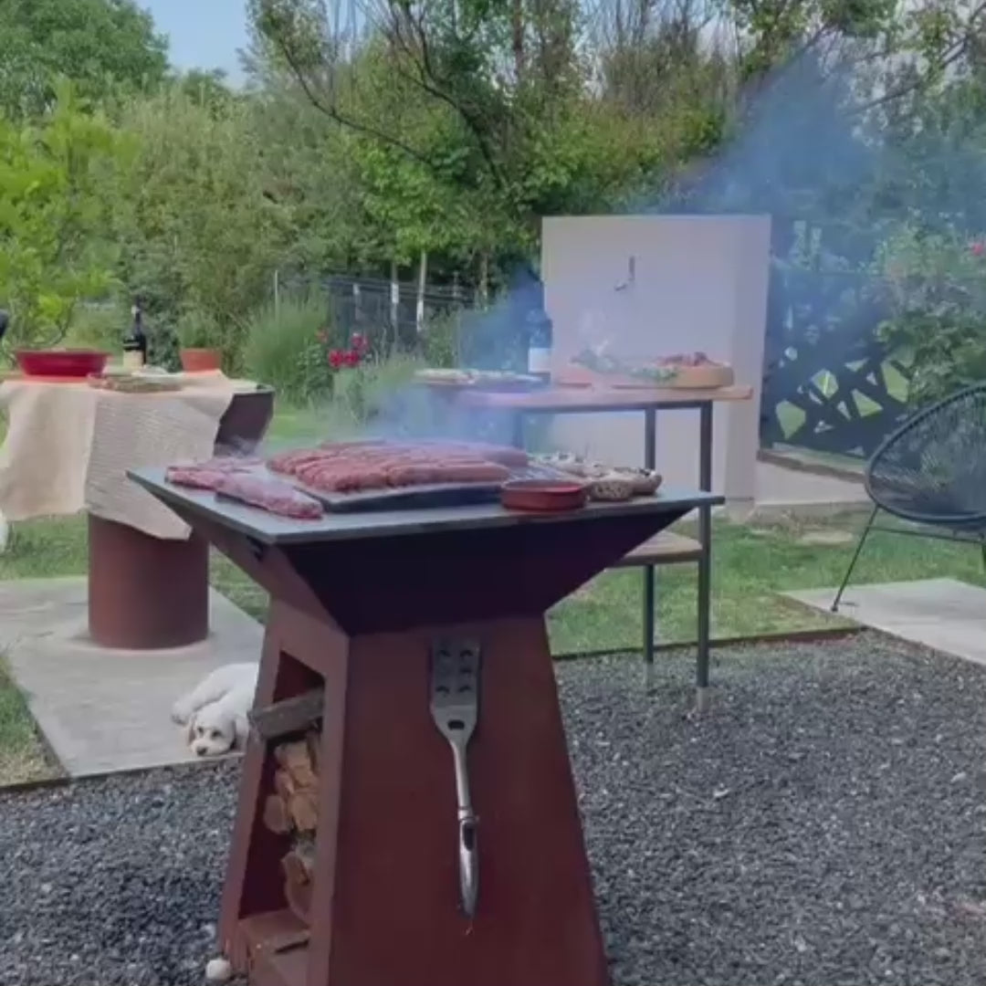 Încărcați videoclipul: Gratar pe lemne FOC SI PARA – Otel rezistent, design modern